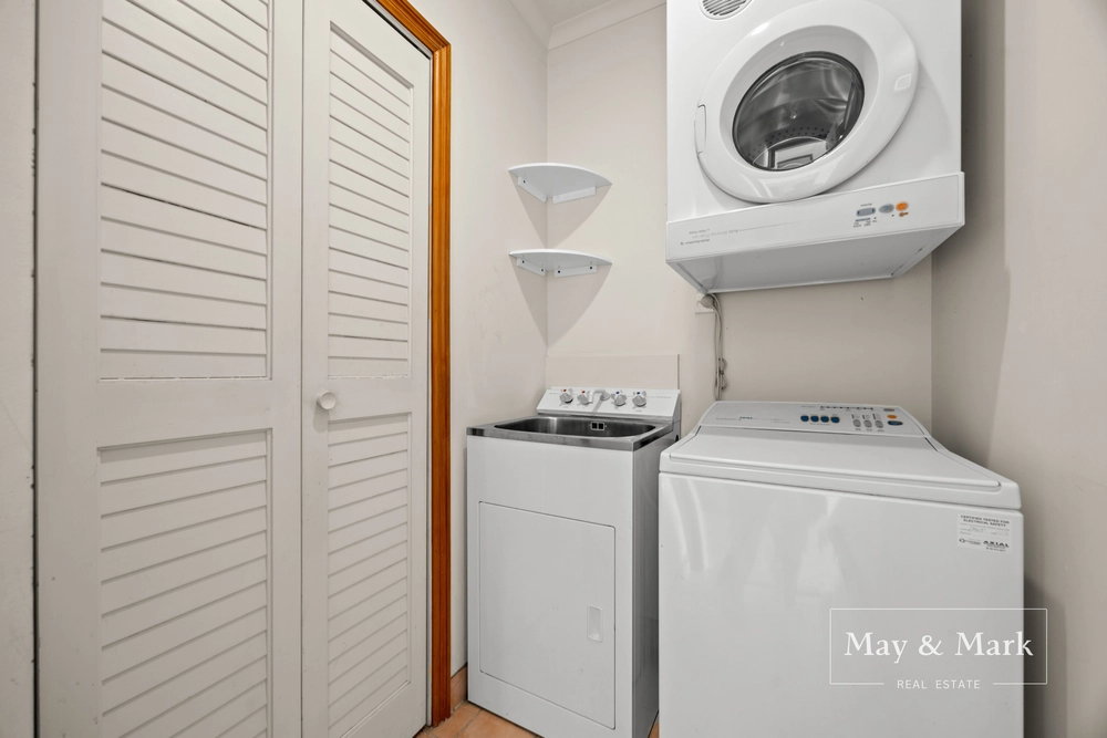 Photos of 145 Quay Street