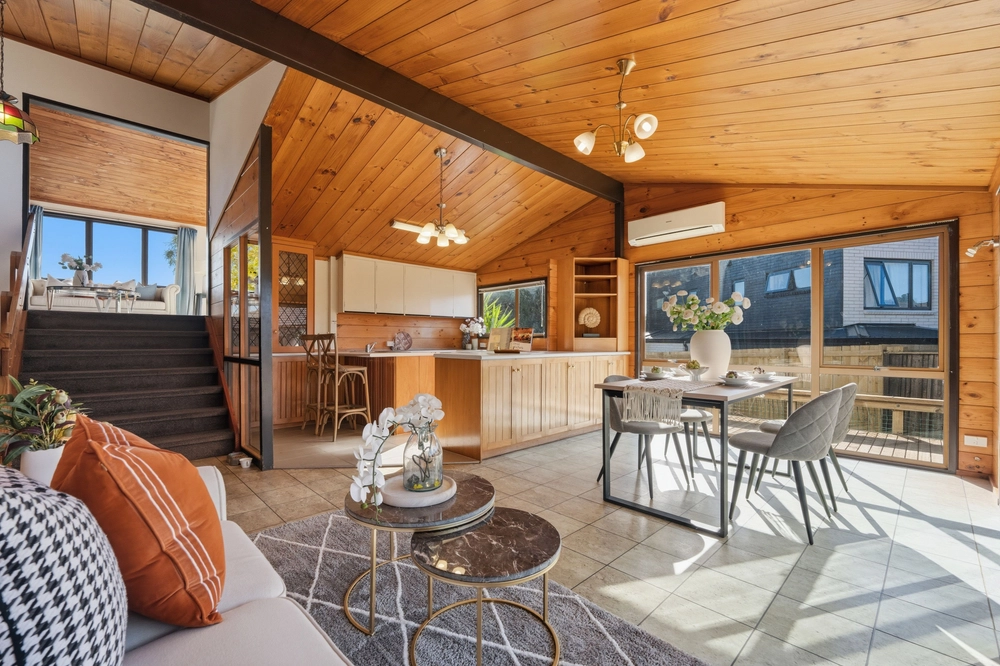 Photos of 15 Baird Street