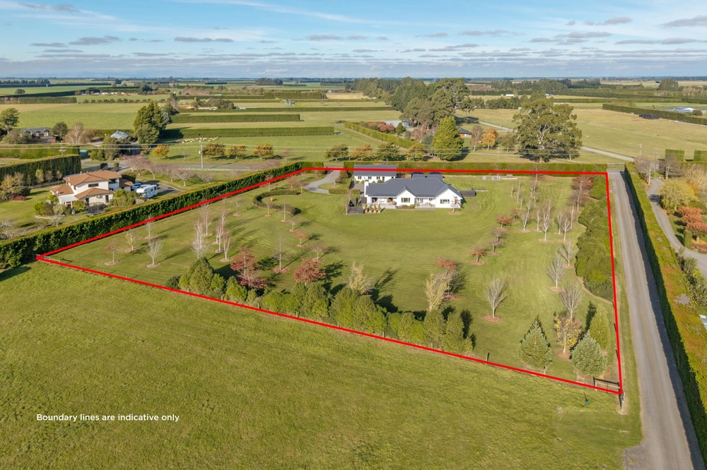 Photos of 695 McLaughlins Road