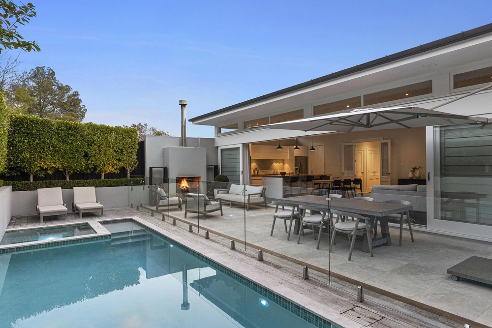 Photos of 16 Wilton Street
