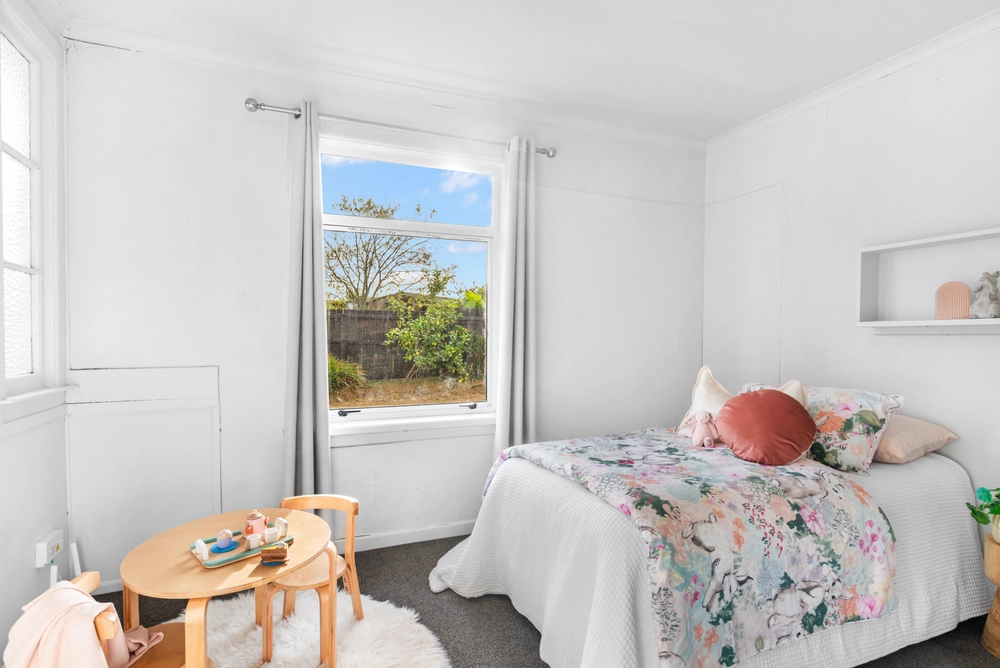 Photos of 988 Otaika Valley Road