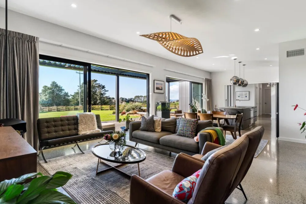 Photos of 561 Kohekohe-Karioitahi Road