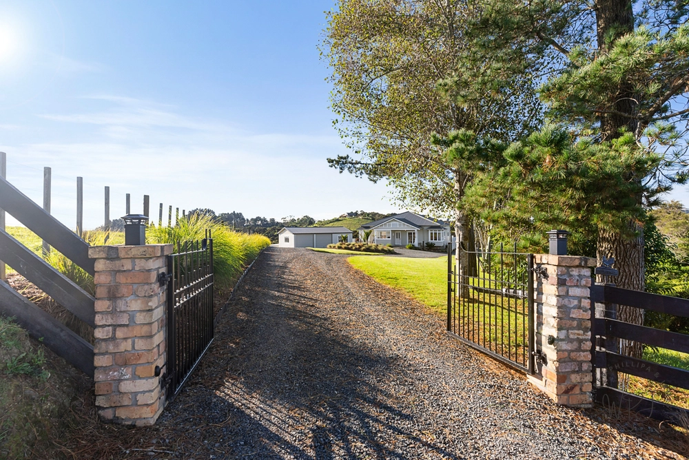 Photos of 102E McGregor Road