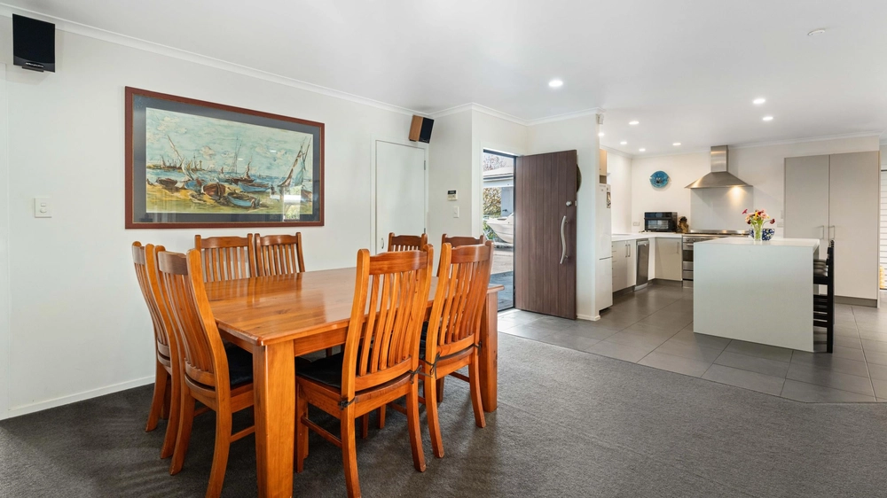 Photos of 1522 Kaiaua Road