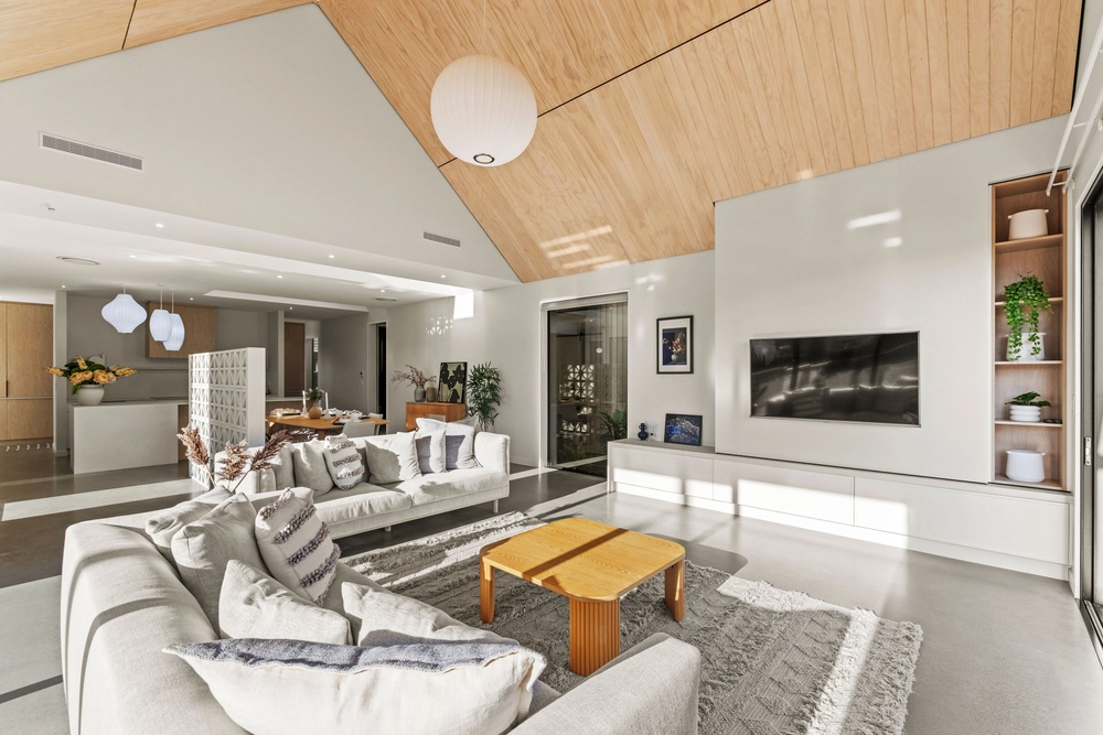 Photos of 121 Claridges Road
