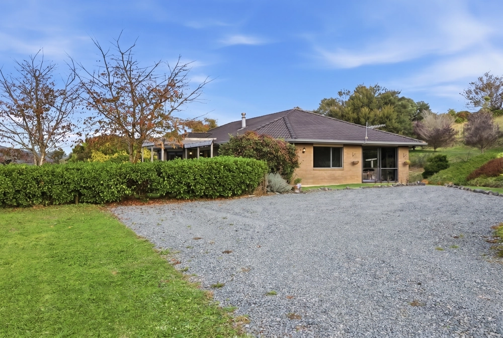 Photos of 94 Sowerby Heights