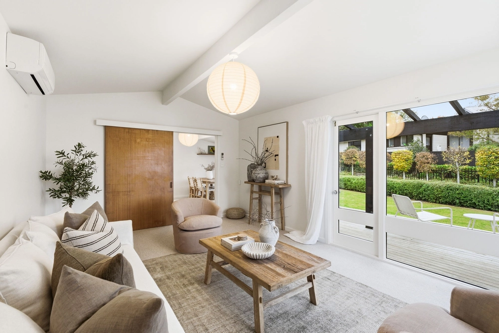 Photos of 21 Gunns Crescent