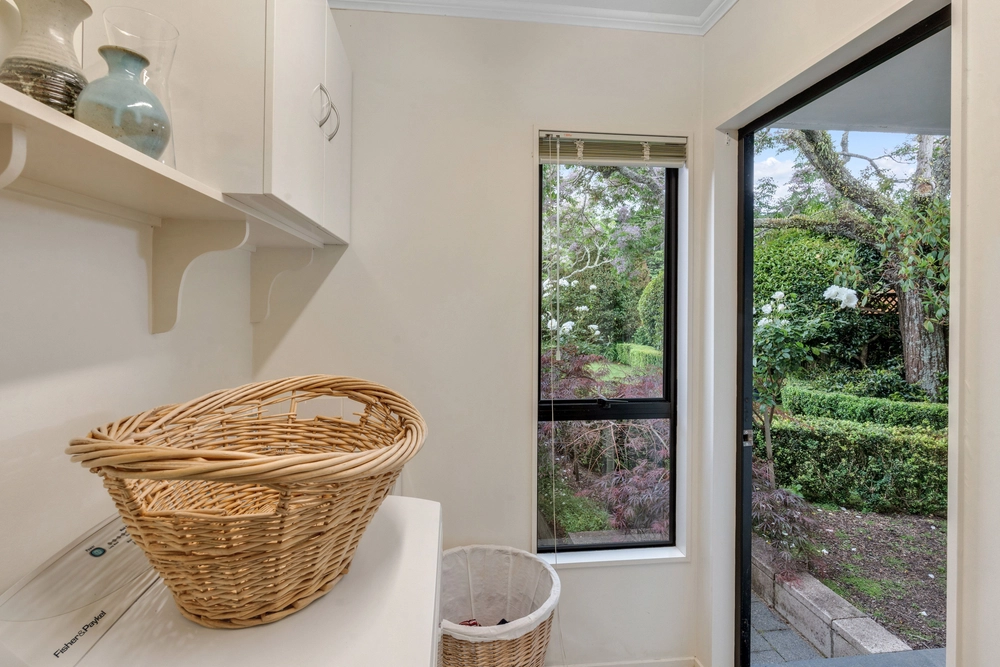 Photos of 16 Peretao Rise