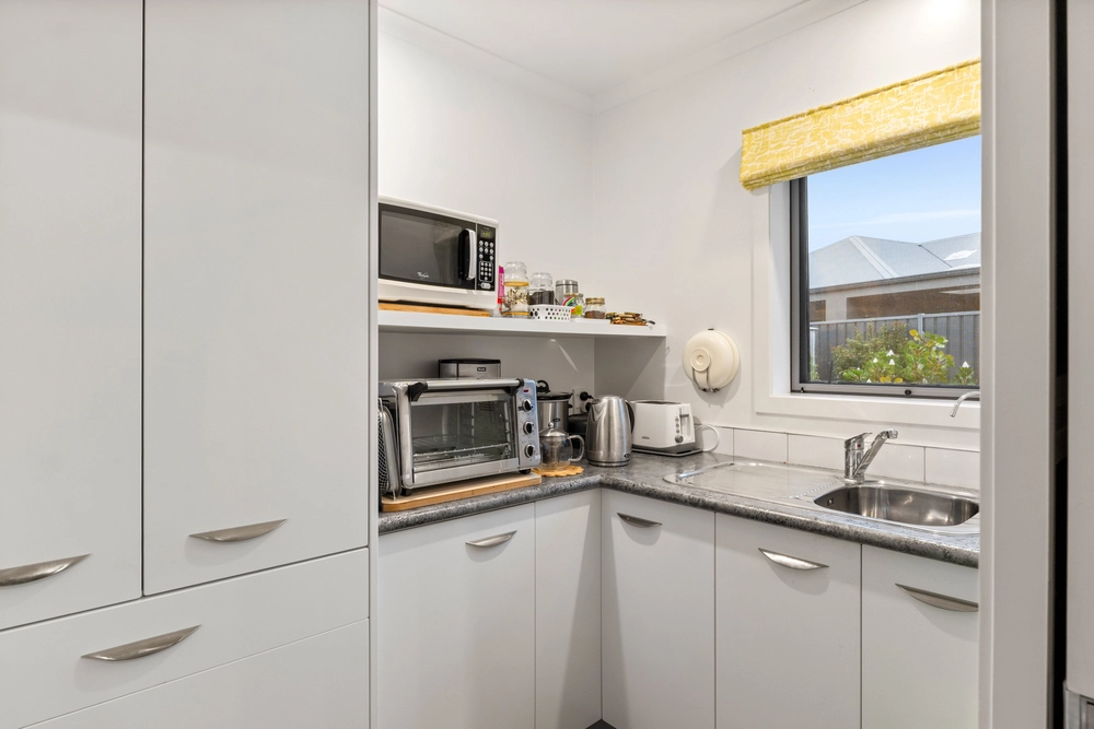 Photos of 12 Charteris Rise