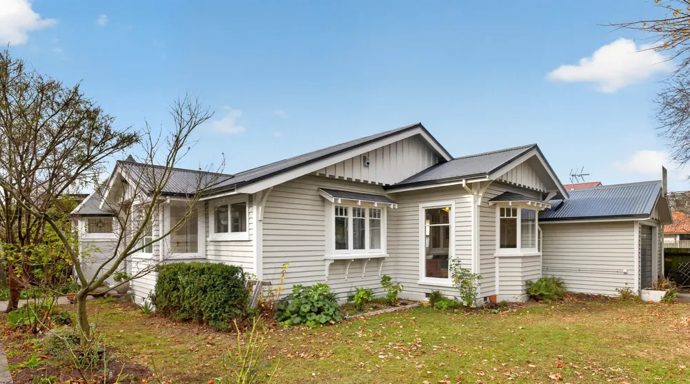 Photos of 4 Woodbridge Road