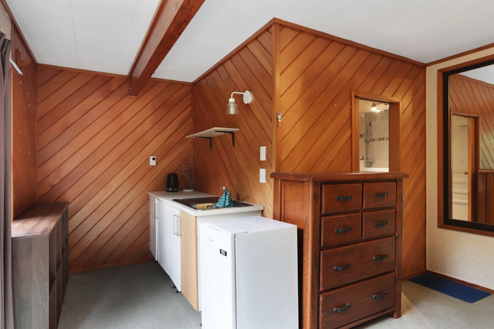 Photos of 54 Wood Bay Road