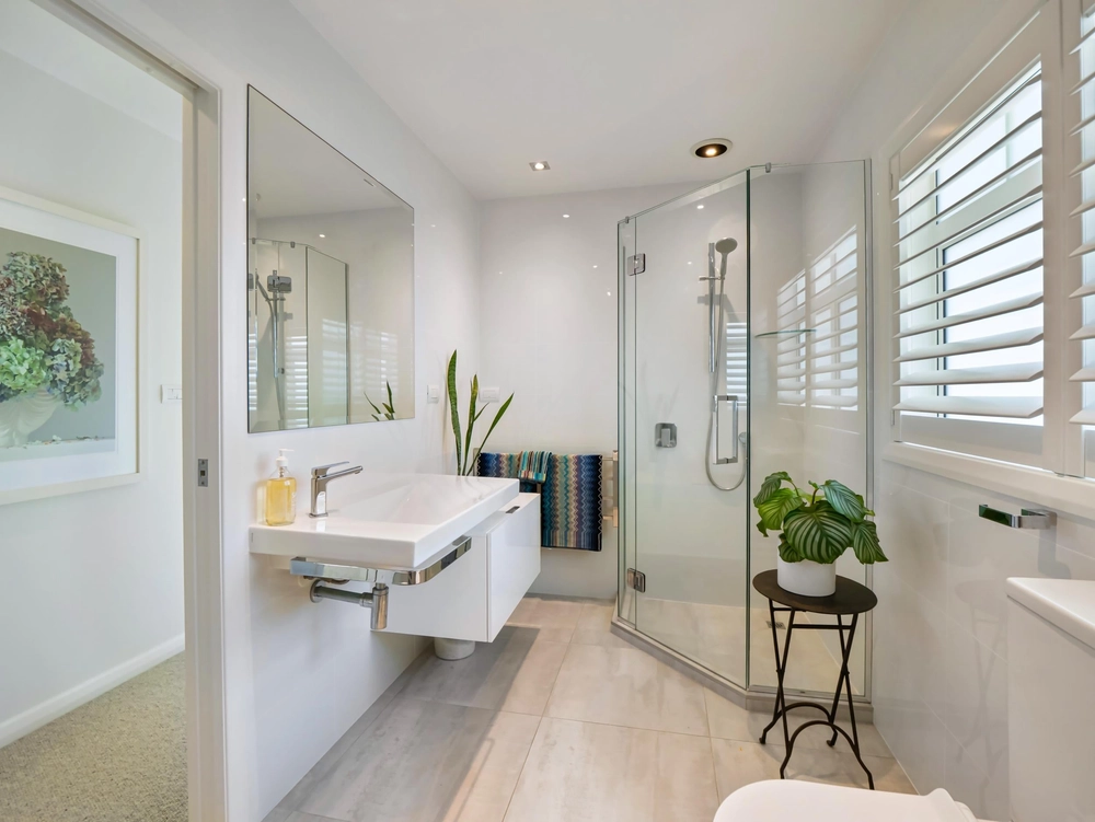 Photos of 35E Oceanbeach Road