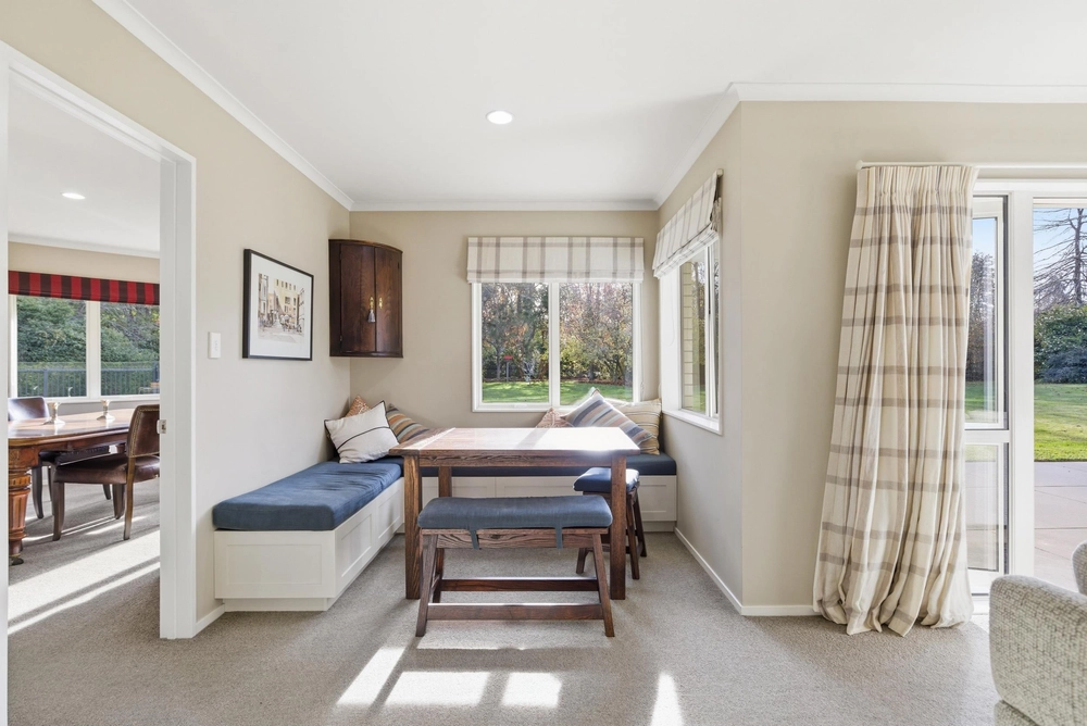 Photos of 328 Newell Road