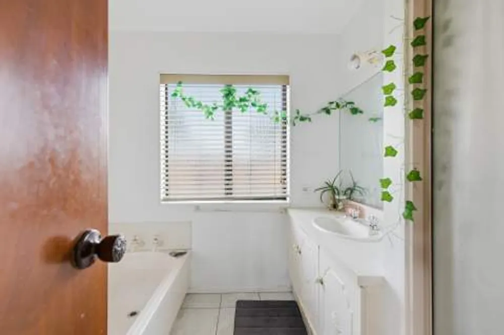 Photos of 41A Grenada Street