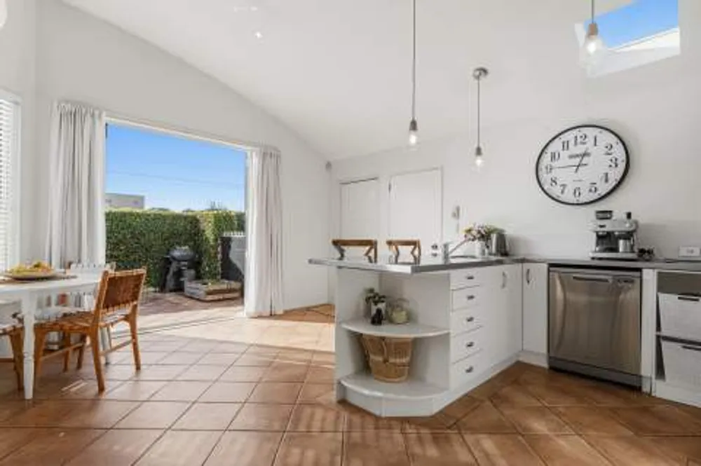 Photos of 1028A Papamoa Beach Road