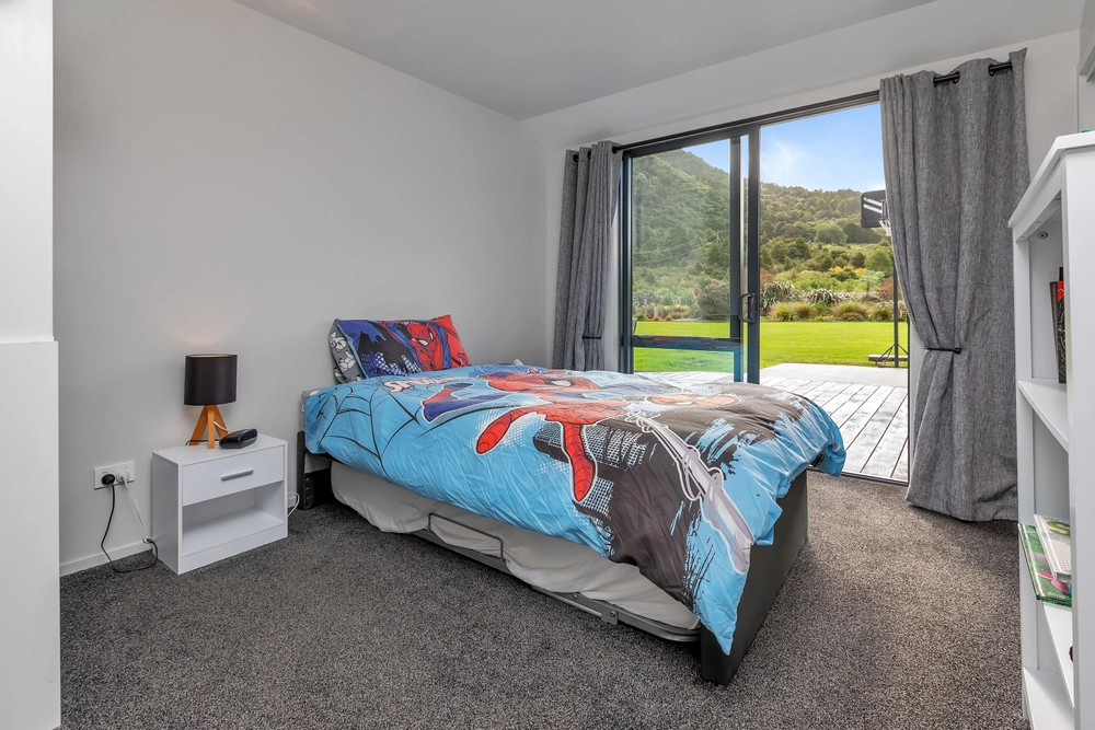 Photos of 36 Layby Lane