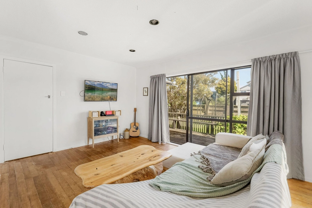 Photos of 49 Orkney Road