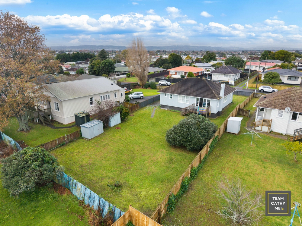 Photos of 11 Hooks Road