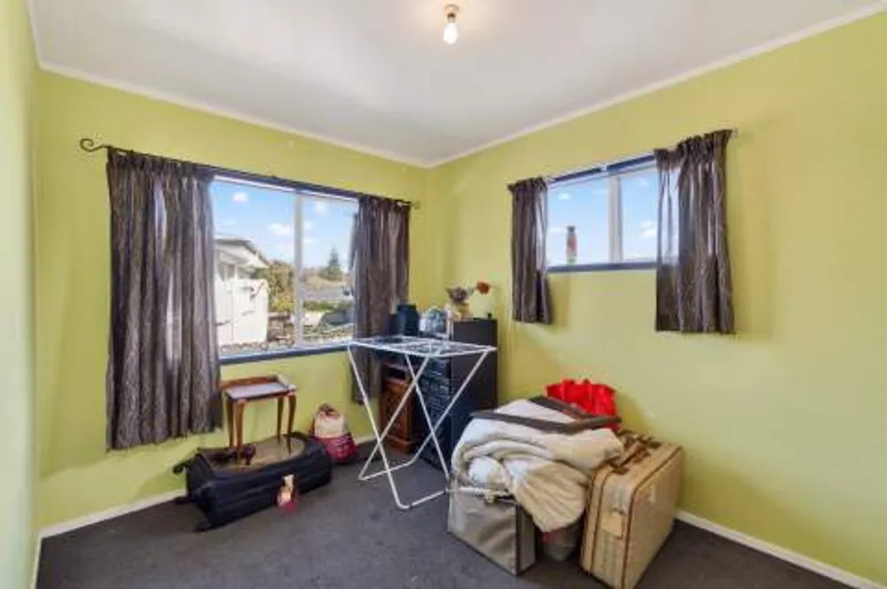 Photos of 21 Jonathon Street