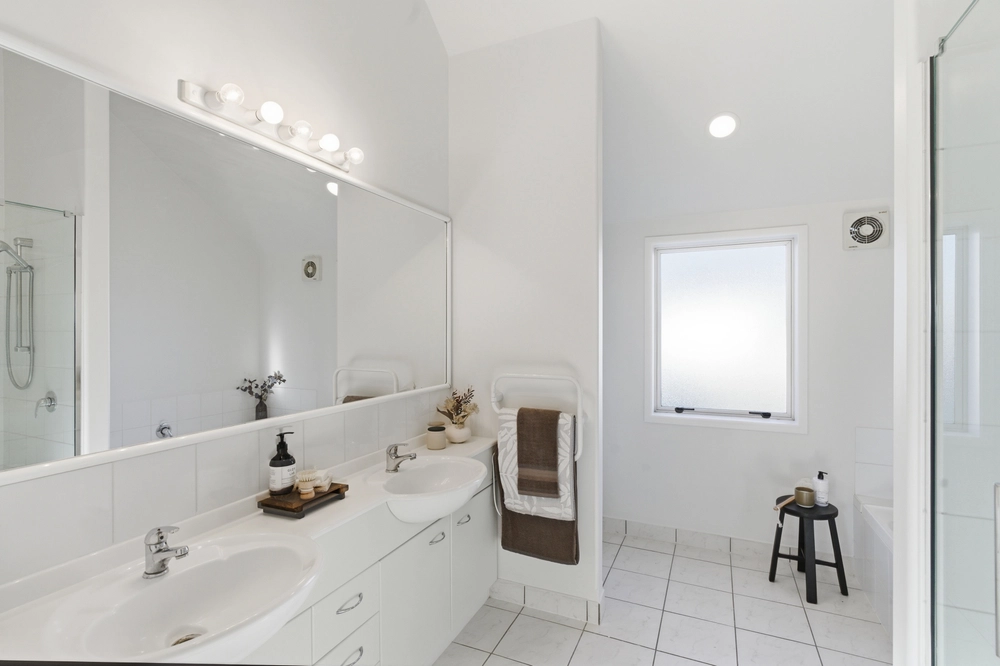 Photos of 49 Bibiana Street