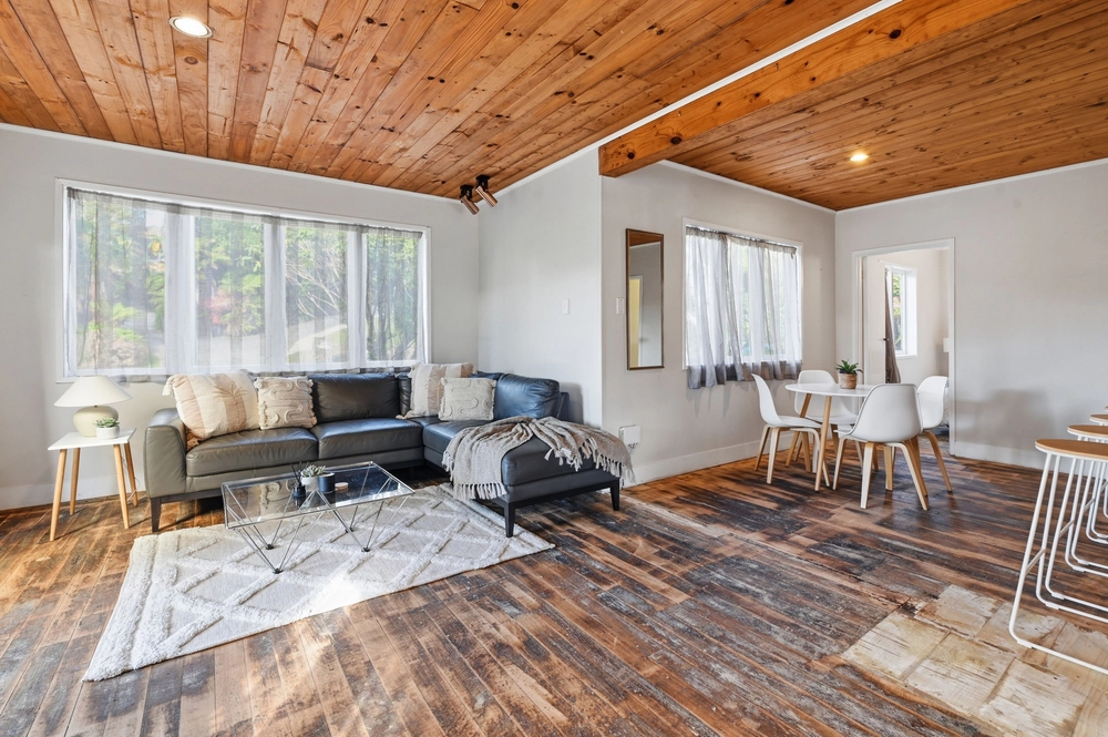 Photos of 8 Benn Road
