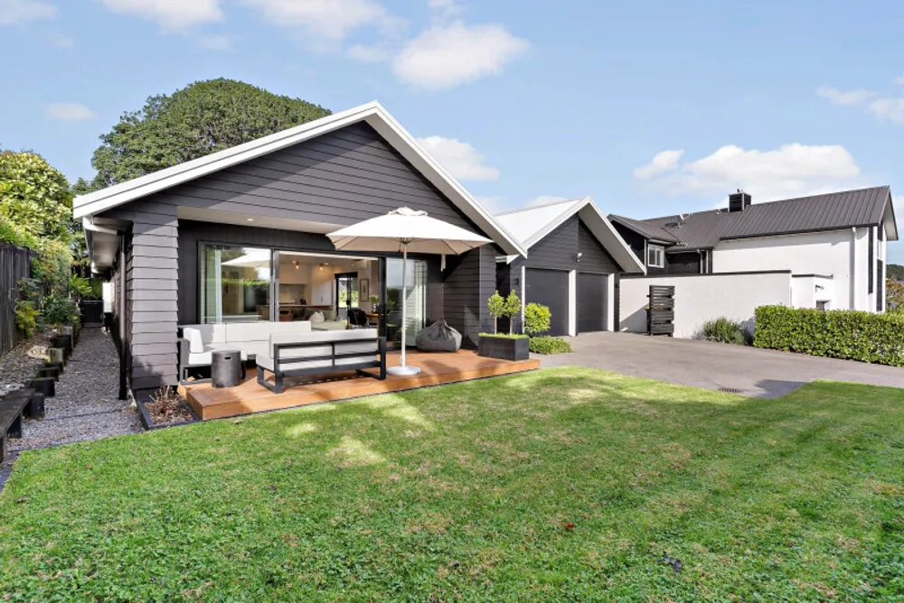 Photos of 13 Ridge View Crescent