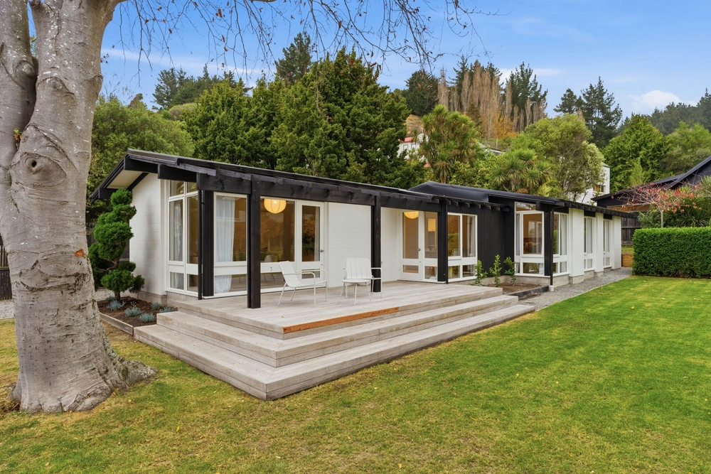 Photos of 21 Gunns Crescent