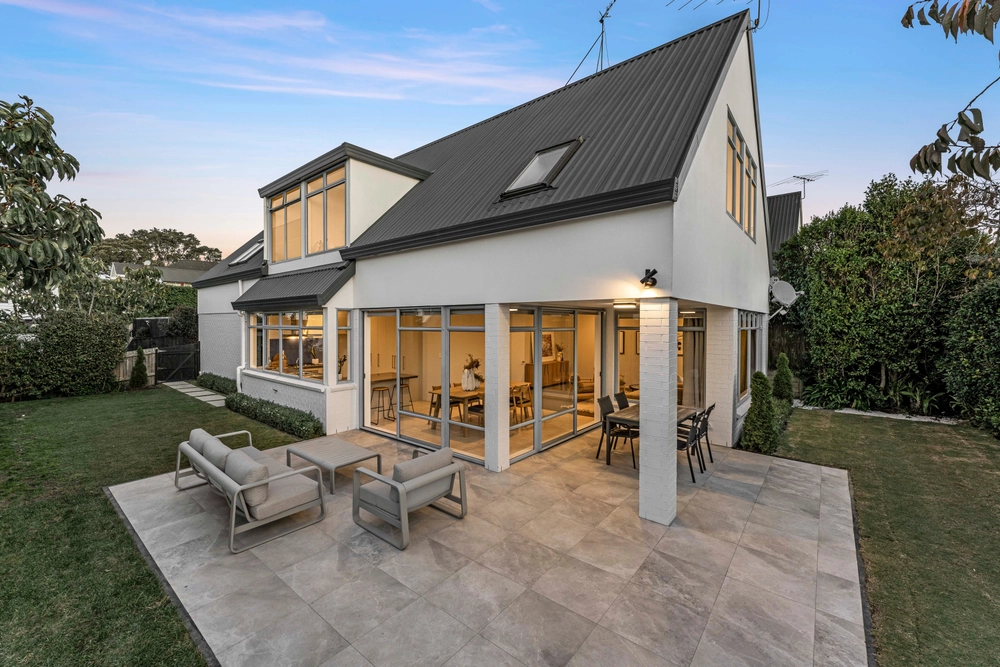 Photos of 20B Ballin Street