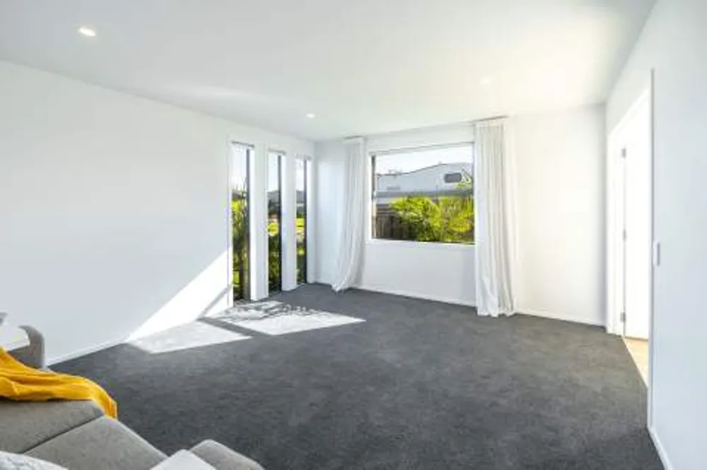 Photos of 47 Colpoma Close
