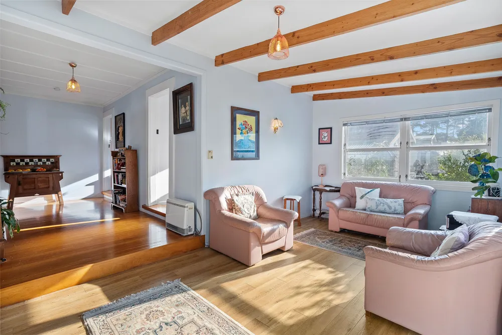 Photos of 7 Burnside Avenue