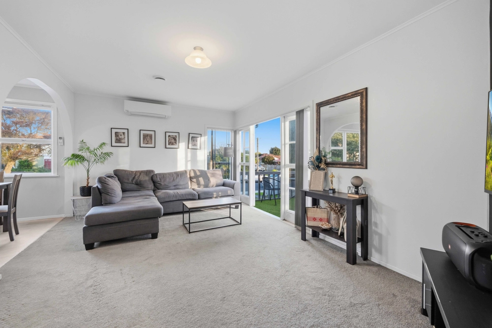Photos of 6 Jenkins Place