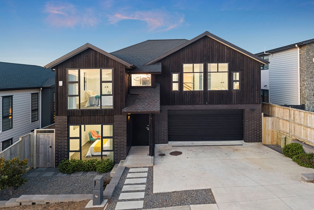 Photos of 79 Michael Bosher Way
