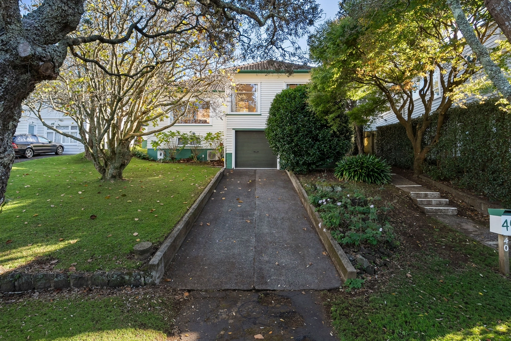 Photos of 40 Raurenga Avenue
