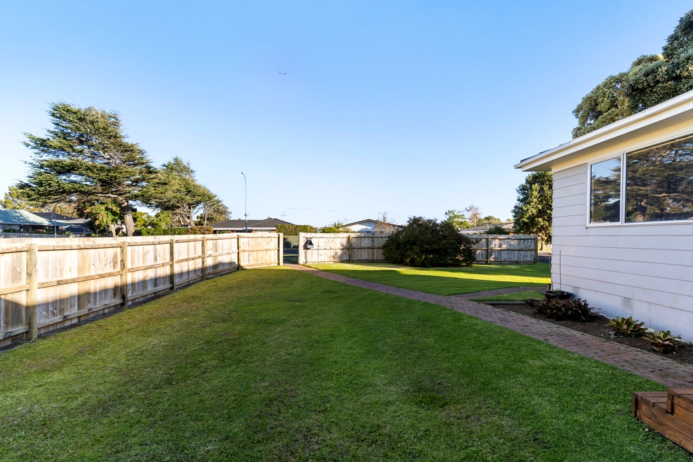 Photos of 13 Gibbons Road
