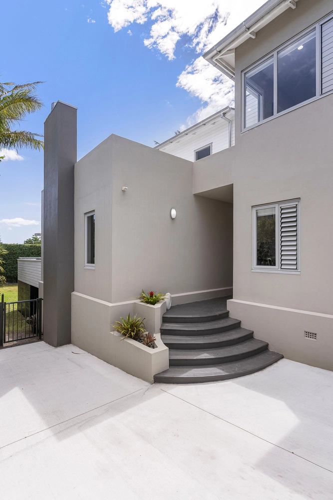 Photos of 8 Rawhitiroa Road