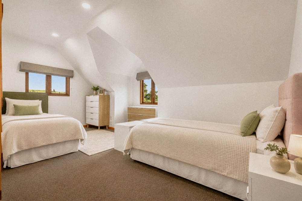 Photos of 114 Ness Valley Road
