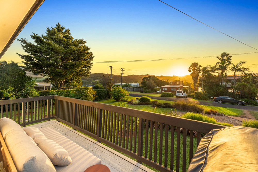 Photos of 32 Kiwi Street