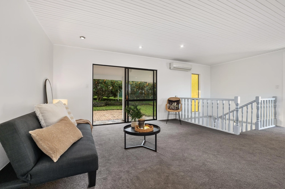 Photos of 53 Heron Avenue