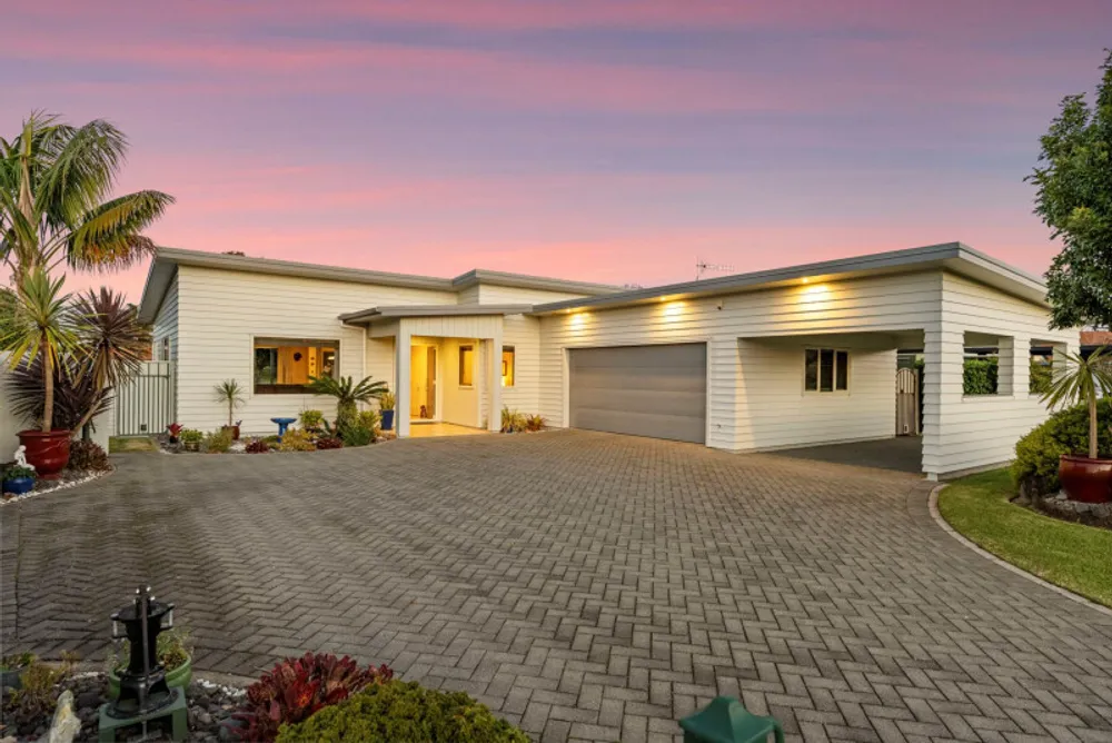 Photos of 6 Montego Drive