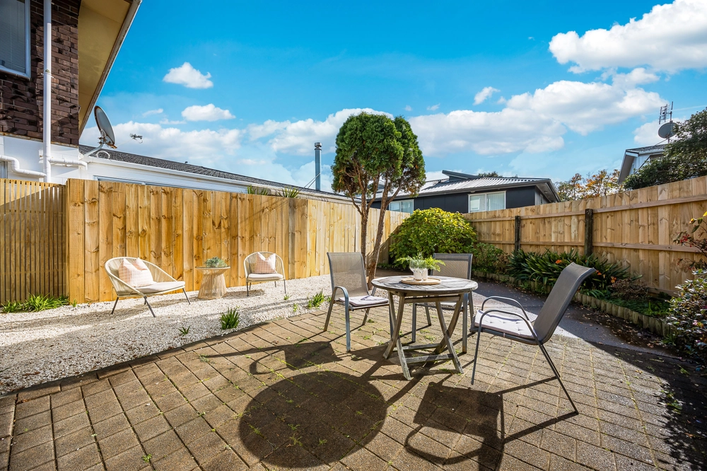 Photos of 83 Centreway Road