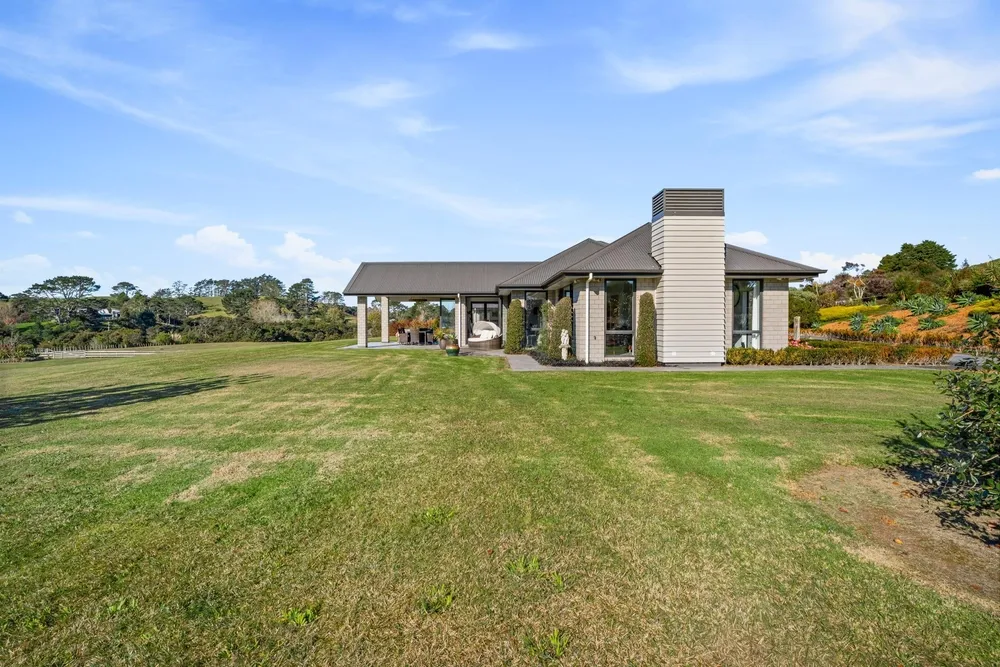 Photos of 246 Blackbridge Road