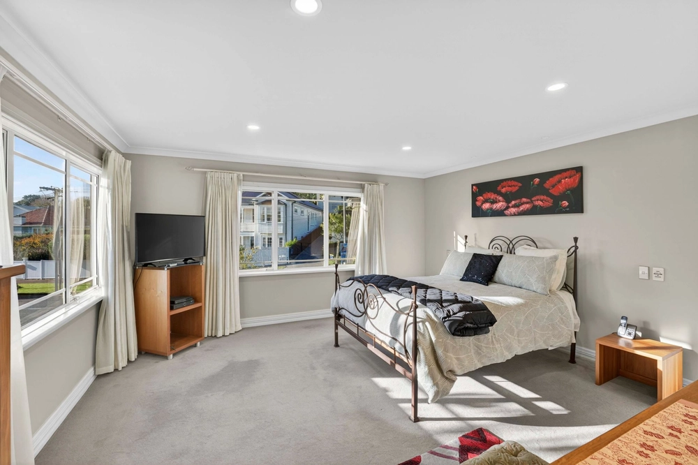 Photos of 15 Kenny Road