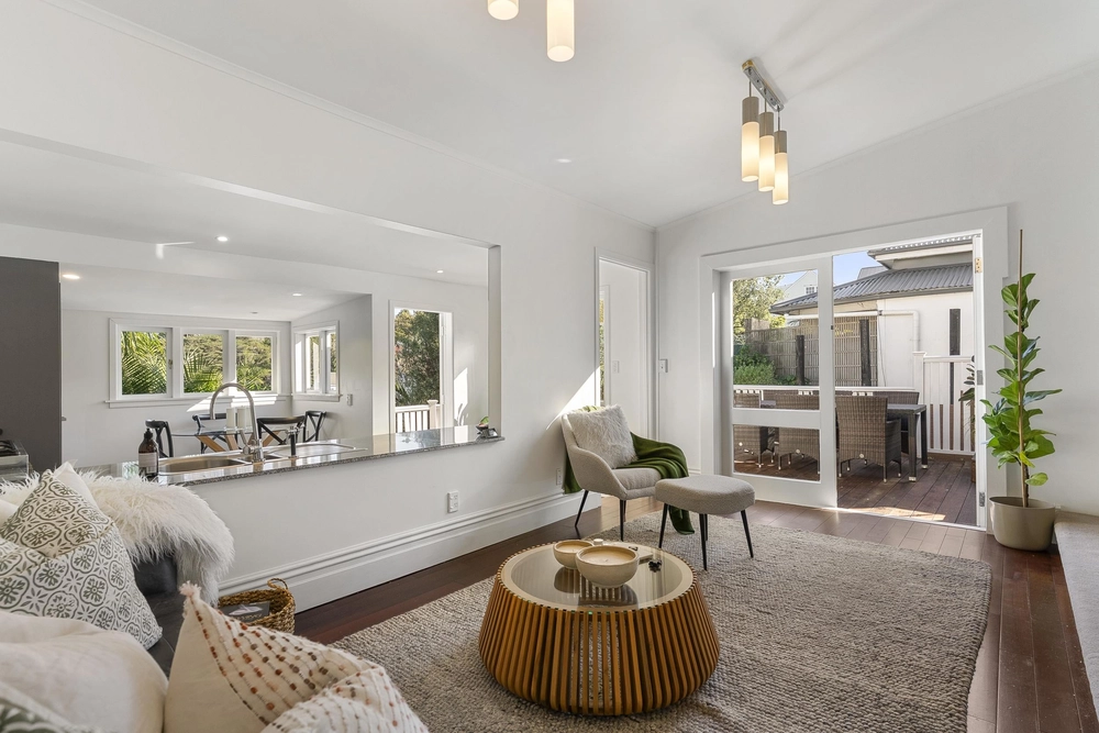 Photos of 103 Brighton Road