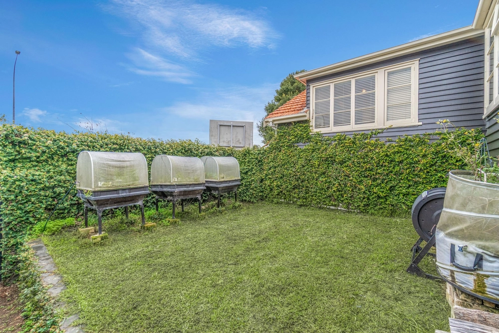 Photos of 133 Coates Avenue