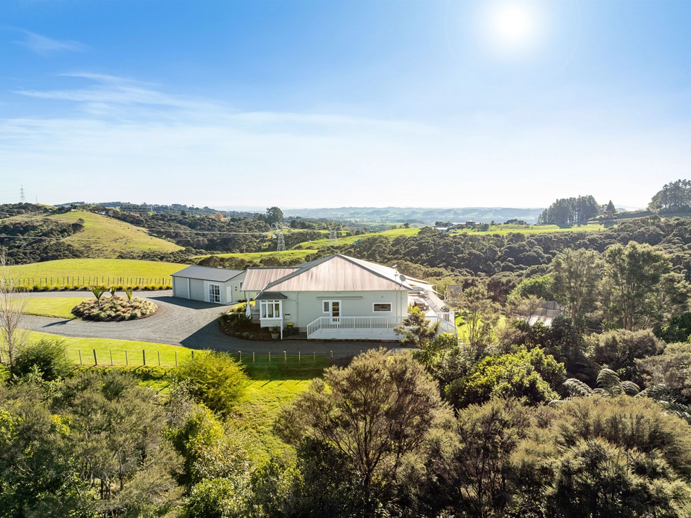 Photos of 102E McGregor Road