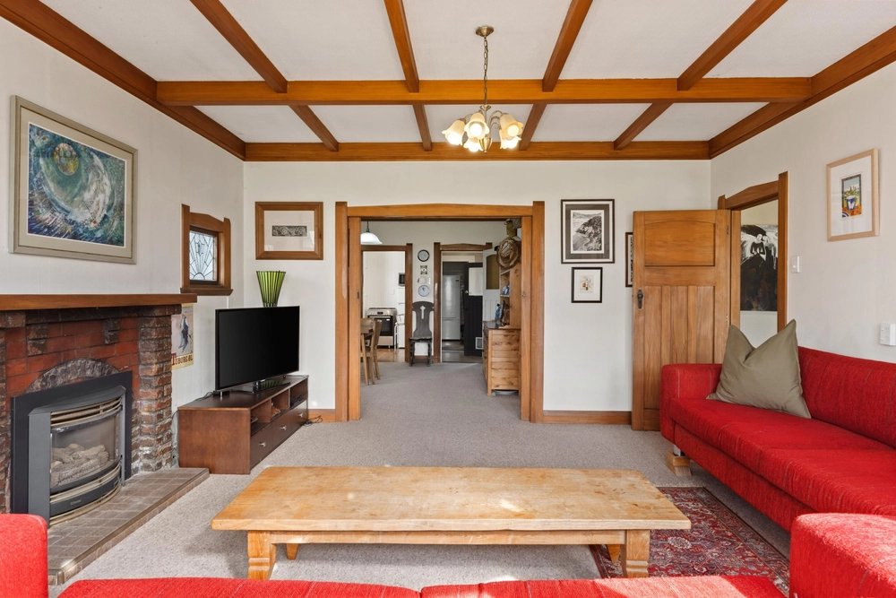 Photos of 266 Clifford Street