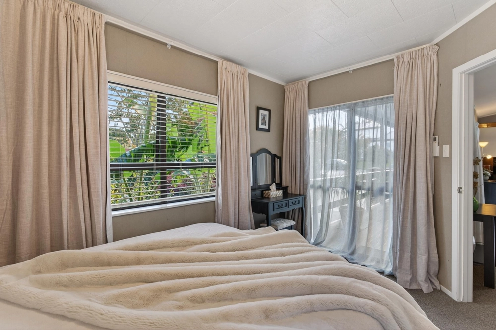 Photos of 16 Rosella Place