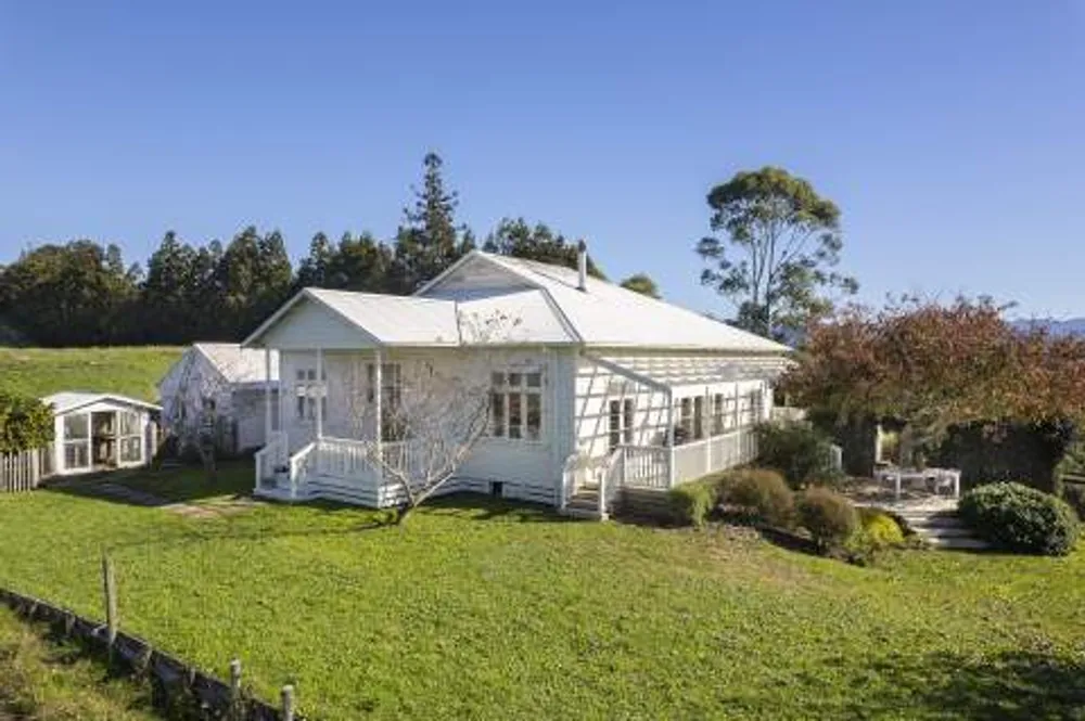 Photos of 52 Stewart Road