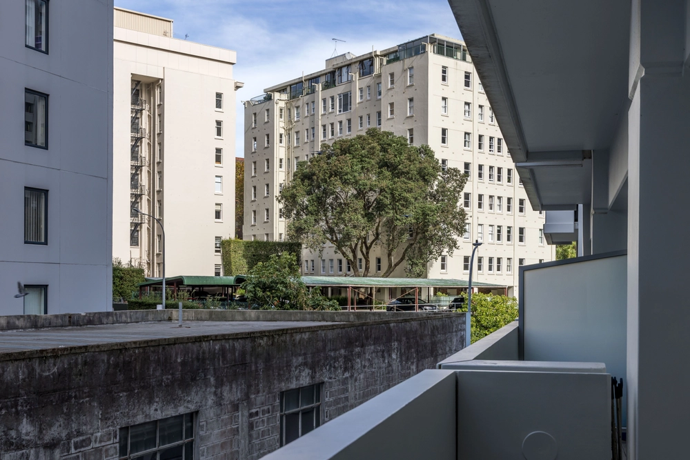 Photos of 2K/32 Eden Crescent
