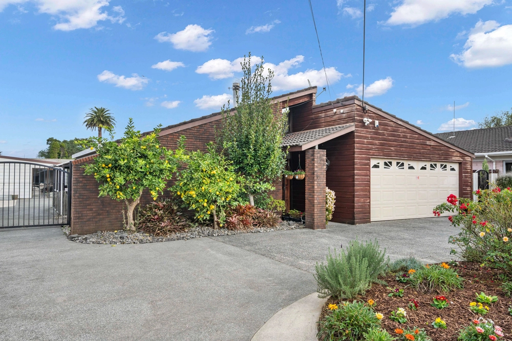 Photos of 41 Churchill Street
